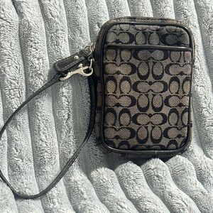 Coach Vintage Signature Monogram Wristlet